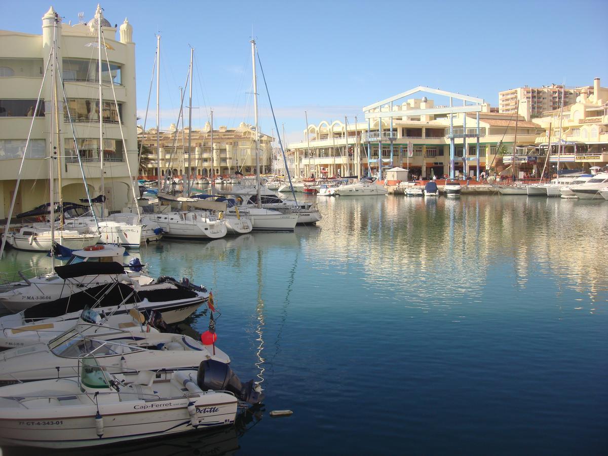 Apartamento Holidays On The Beach Torremolinos Exterior foto